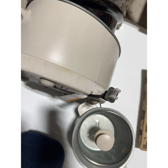 Bella 6-Quart Programmable Slow Cooker with Additional 2-quart Slow Cooker Set - Picture 5 of 7